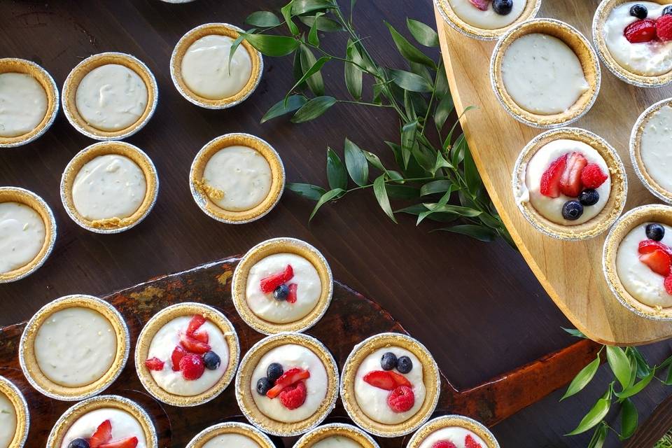 Mini Cheesecake Table