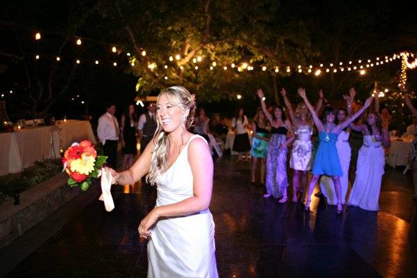 Bouquet toss