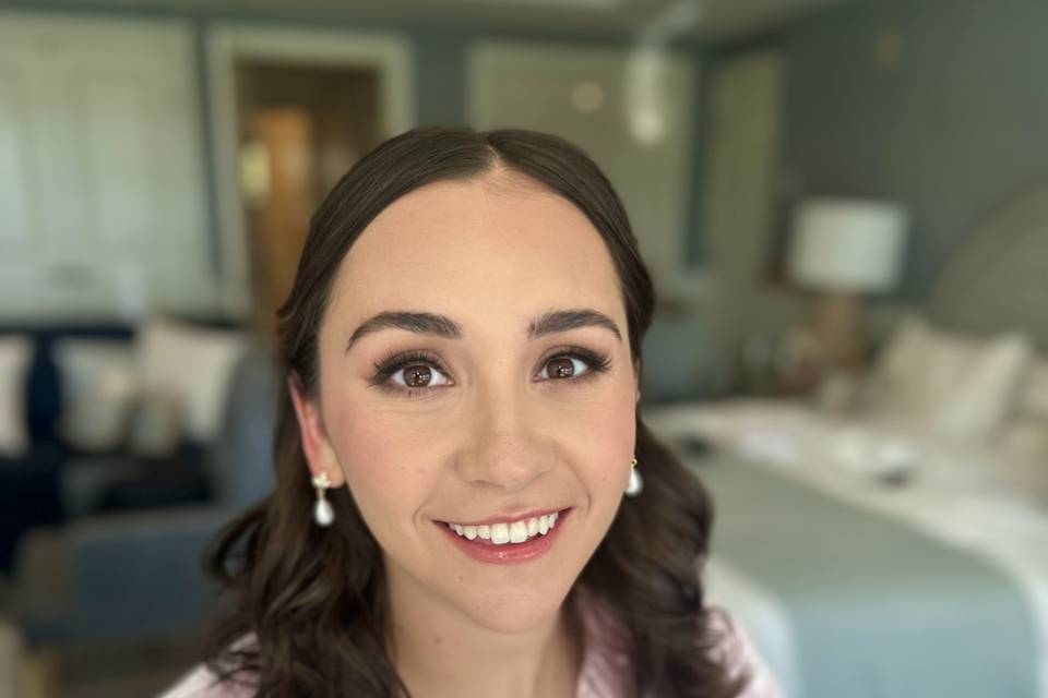 Natural makeup