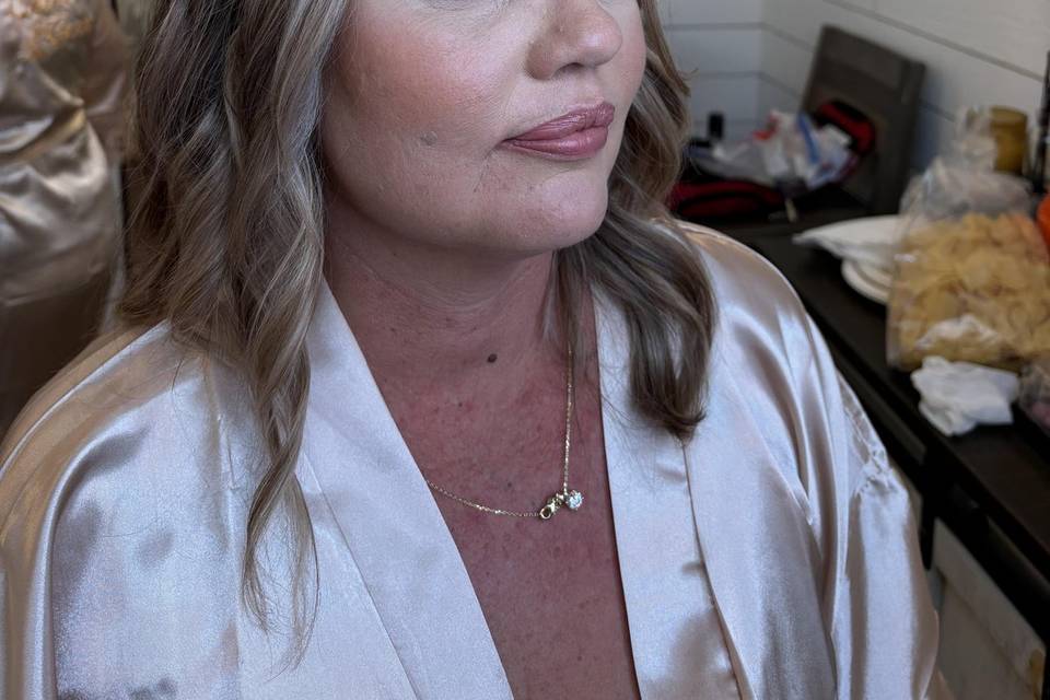 Bridesmaid makeup