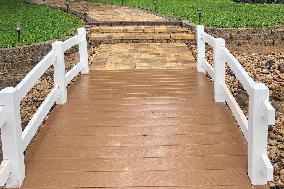 Walk bridge to ceremony area