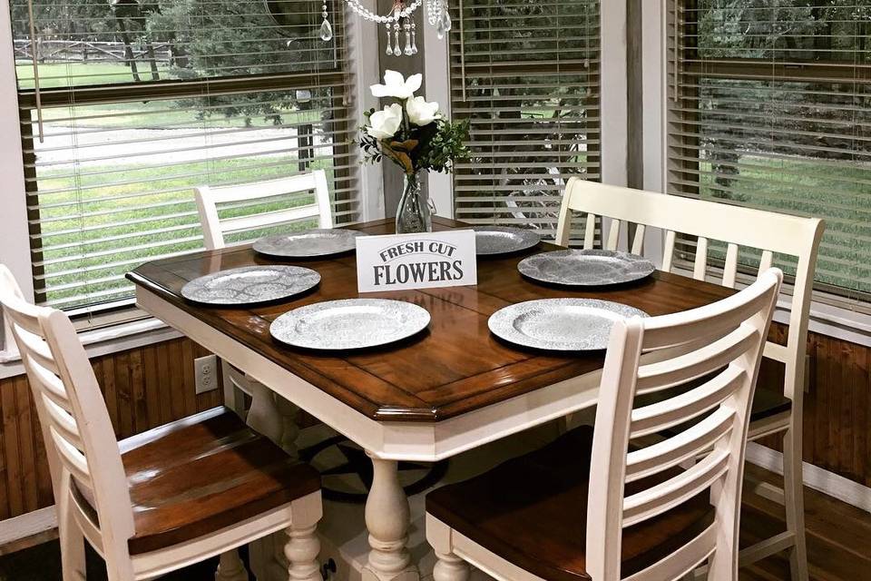 Bridal suite dining area