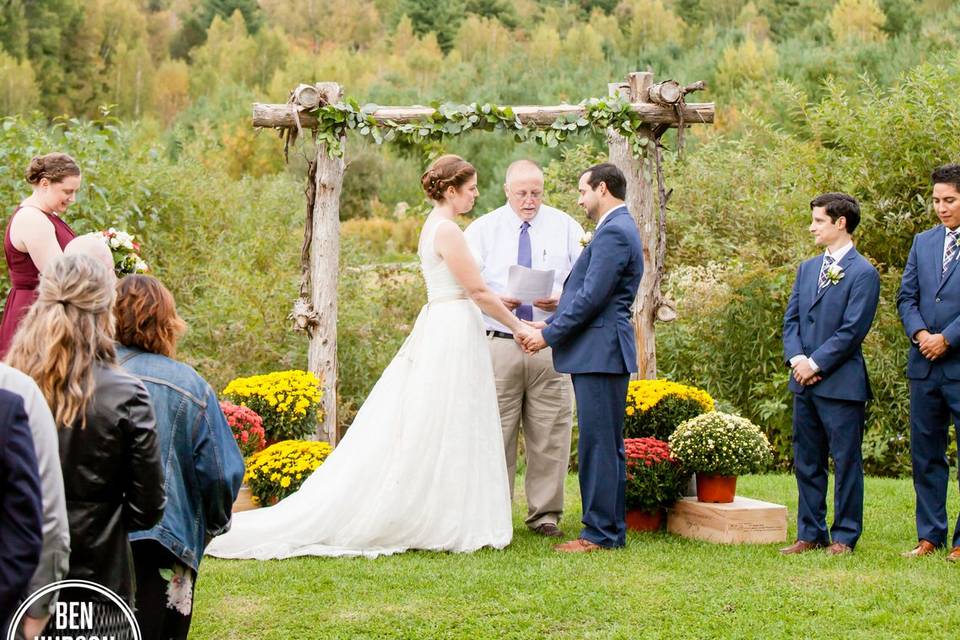 A gorgeous fall ceremony