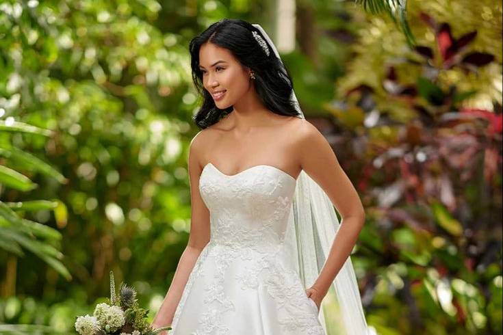 Essense of Australia gown