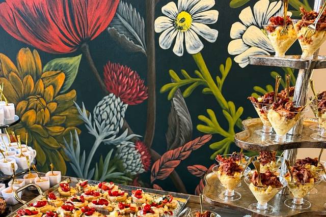 B Hive Catering