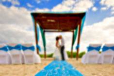 Bouquet on the aisle