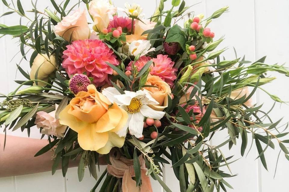 Coral and mustard bouquet