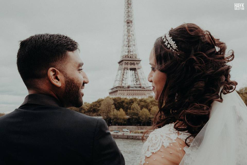 Eiffel tower weddings