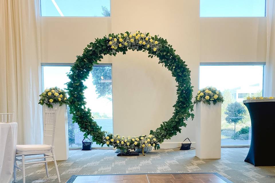 Arch and Centerpieces