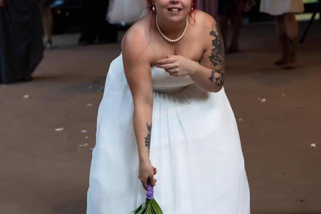 Bouquet toss