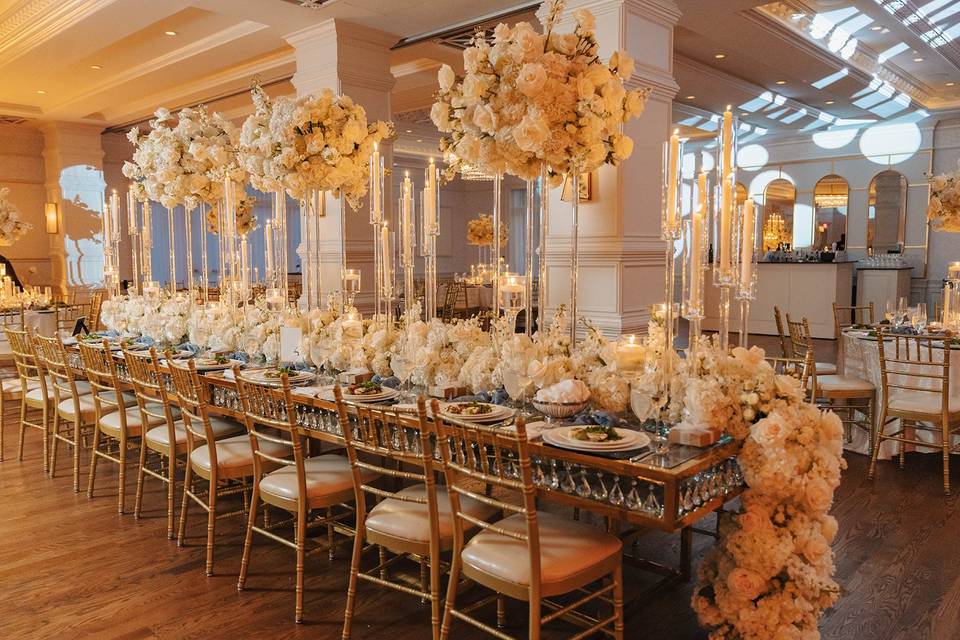 Elegant King's Table