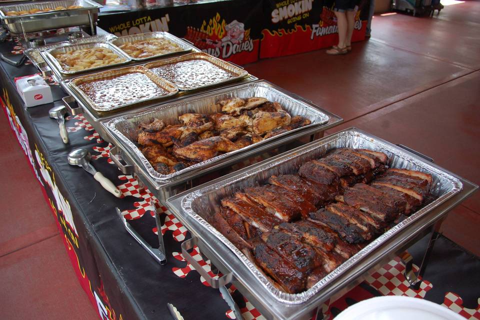 Buffet serving table