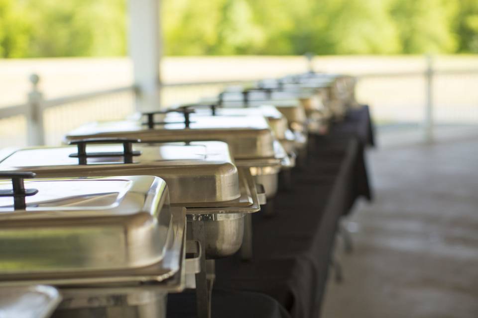 Chafing dishes