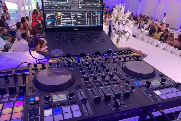 Wedding DJ