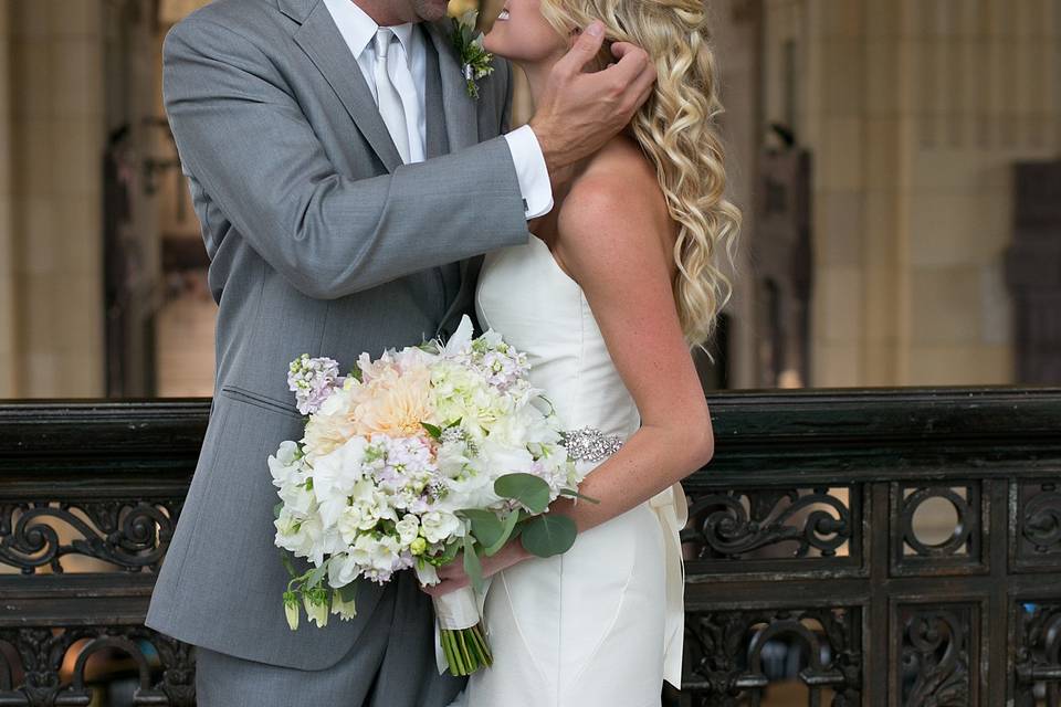 Union Station bridal portraits. Bride and Groom. Downtown Kansas City weddings.