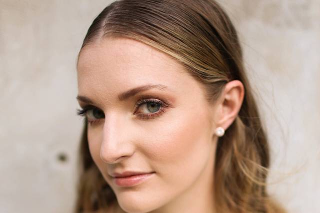 Romantic makeup look