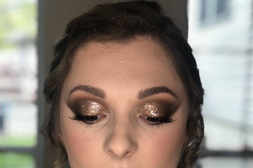 Dramatic Glitter Makeup