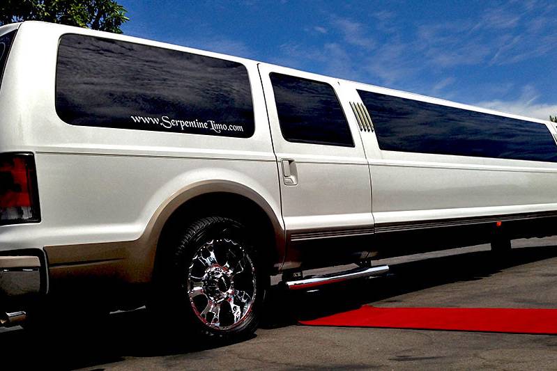 Serpentine Limo