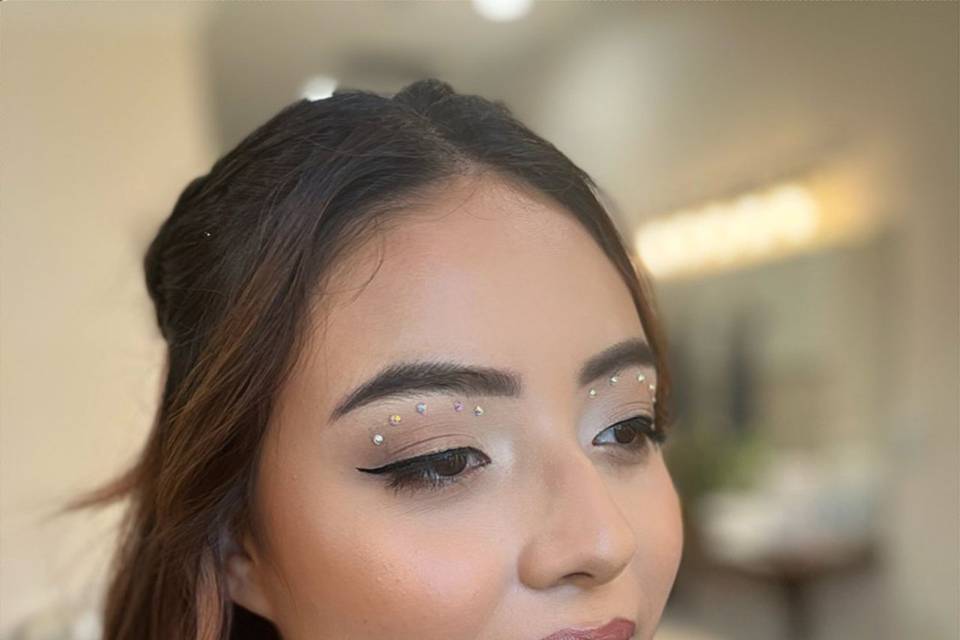 Unique bridal makeup