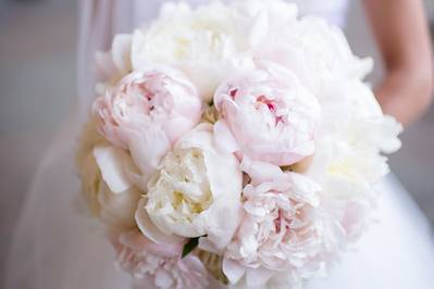 Bride holding her bouquet