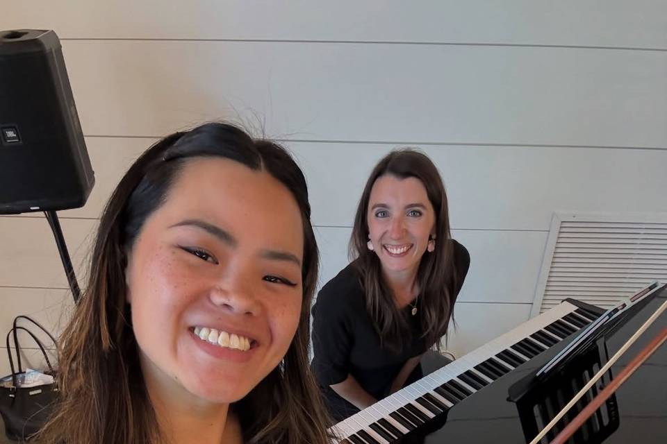 Kyara and Izzy the violinist