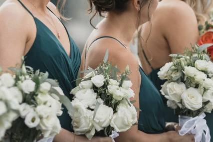 Bridesmaids bouquet angle
