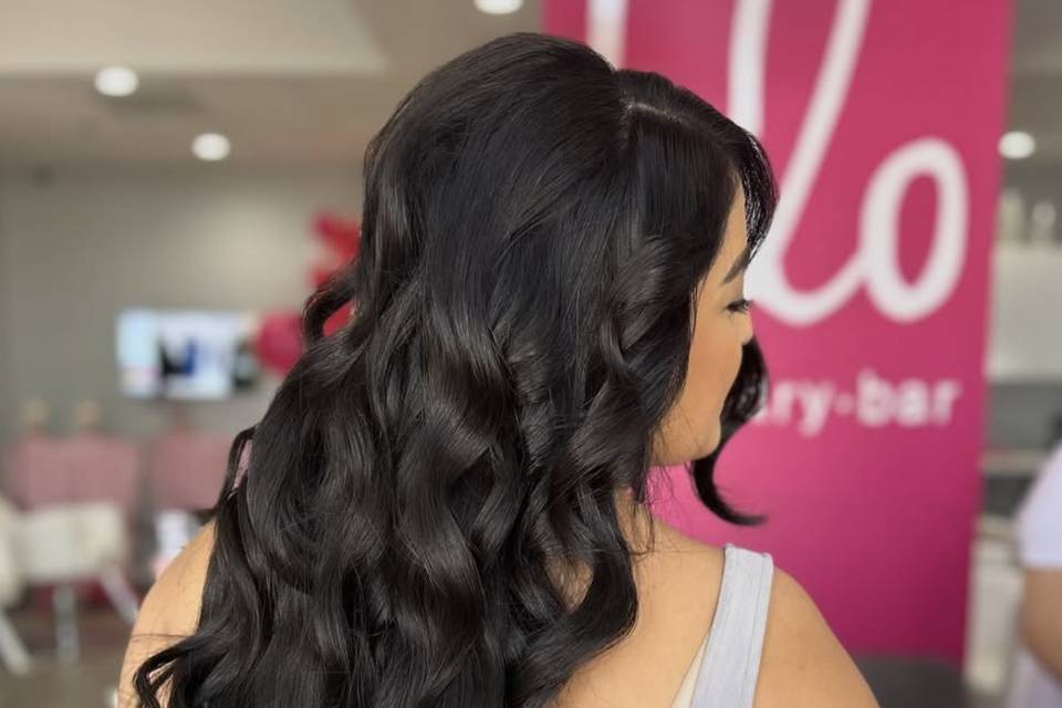 Voluminous Curls