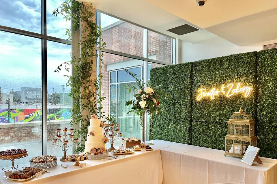 Cake and reception decor