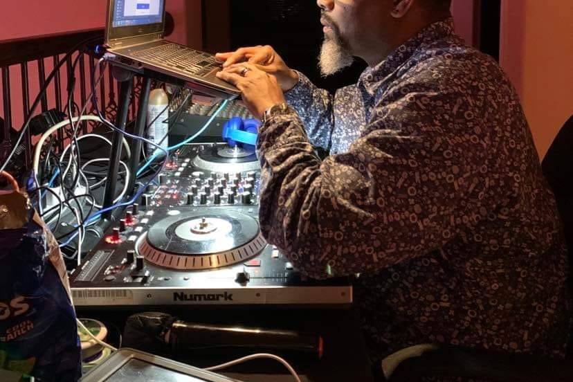 Max'd Out DJ & Entertainment