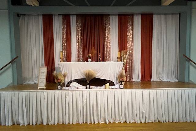 Head table