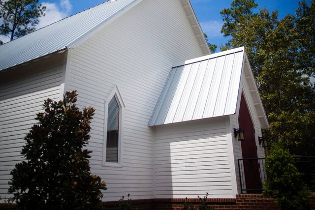 The Oaks & Chapel at Kinderlou Forest