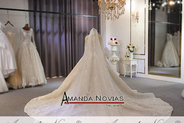 Amanda novias clearance wedding dresses reviews