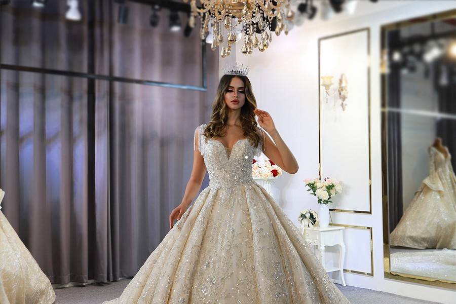 2020 amanda novias collection