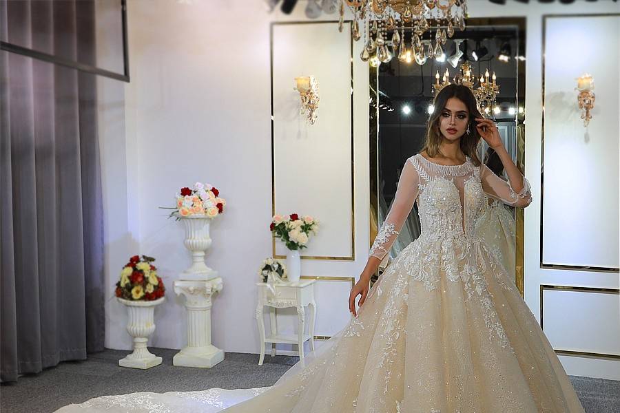 2020 amanda novias collection