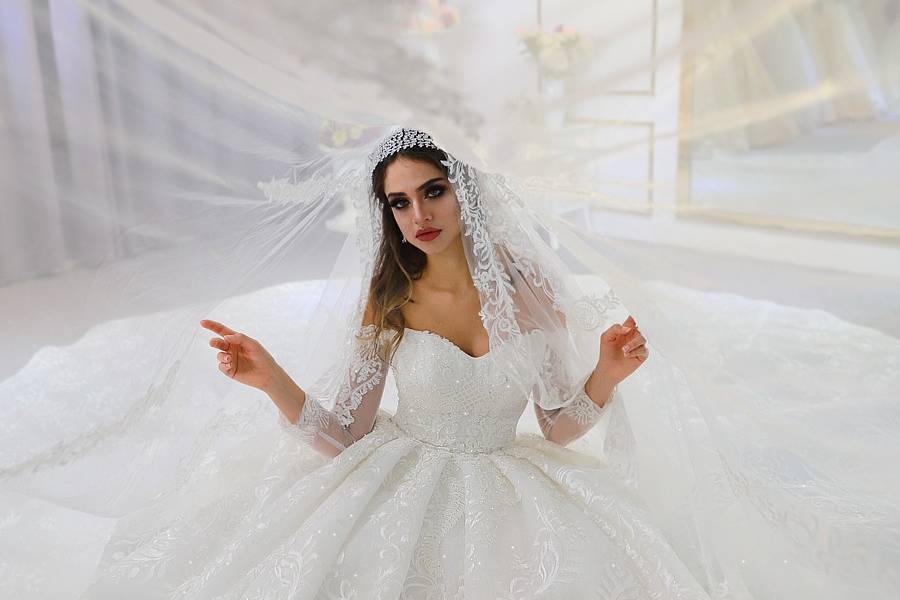 2020 amanda novias collection