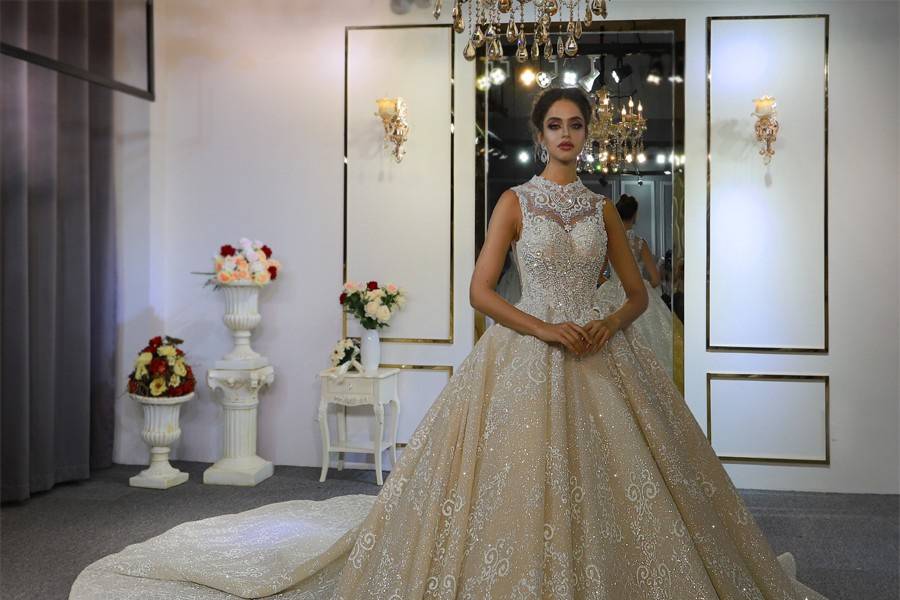 2020 amanda novias collection