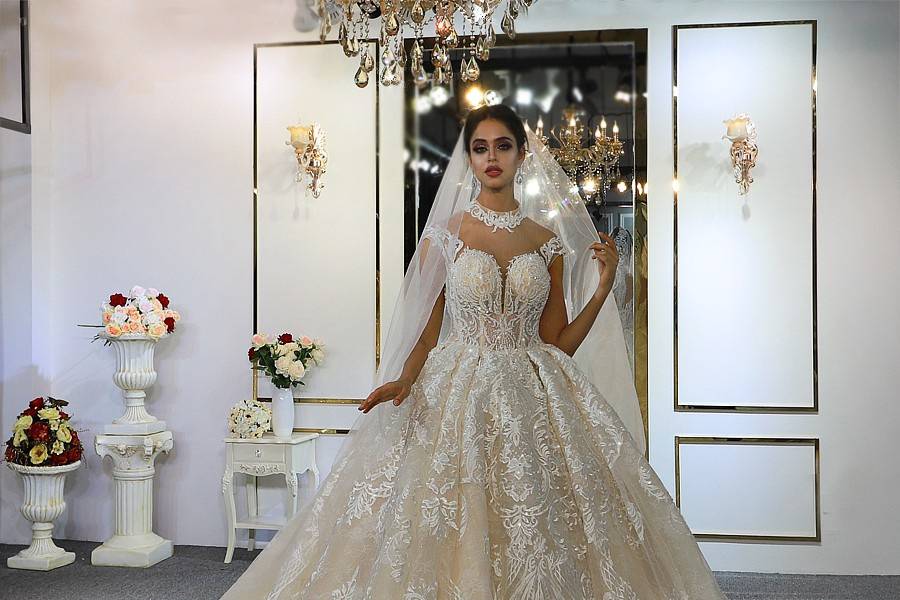 2020 amanda novias collection