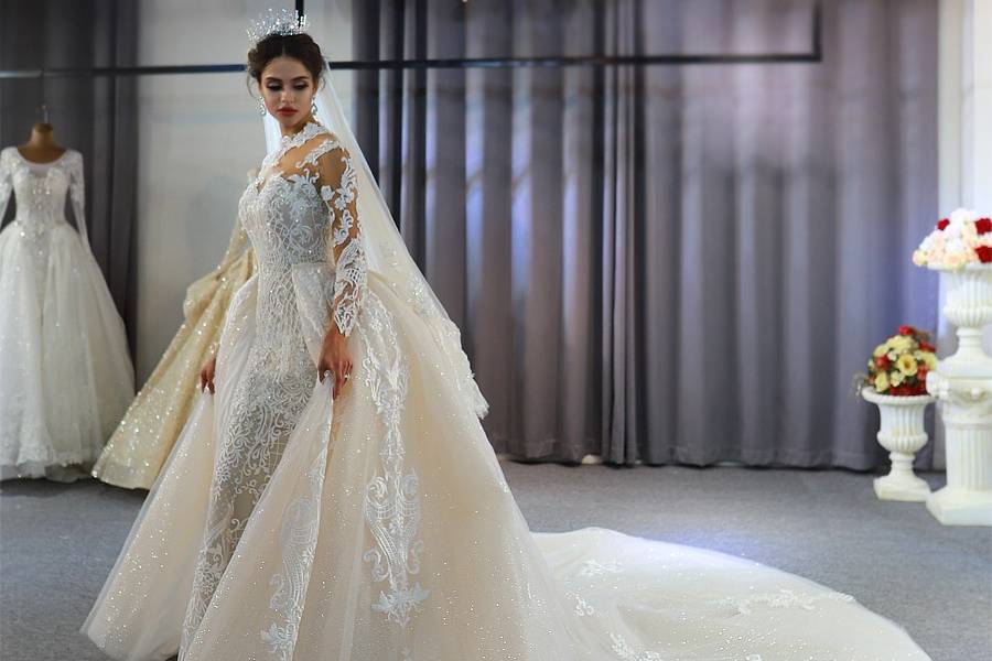 2020 amanda novias collection