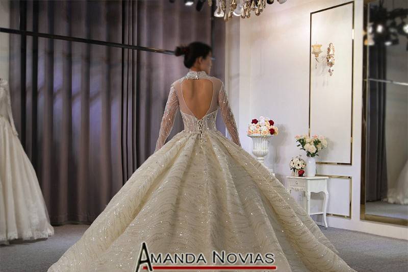 2020 amanda novias collection