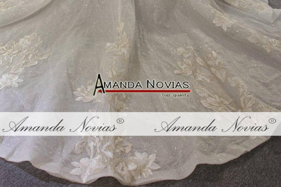 2020 amanda novias collection