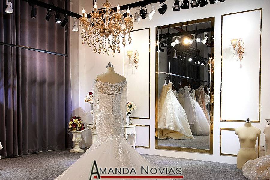 2020 amanda novias collection