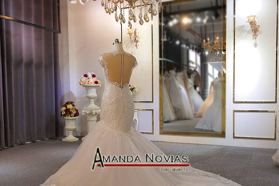 2020 amanda novias collection