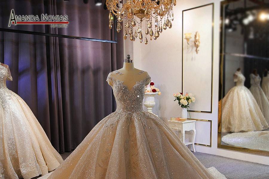 2020 amanda novias collection