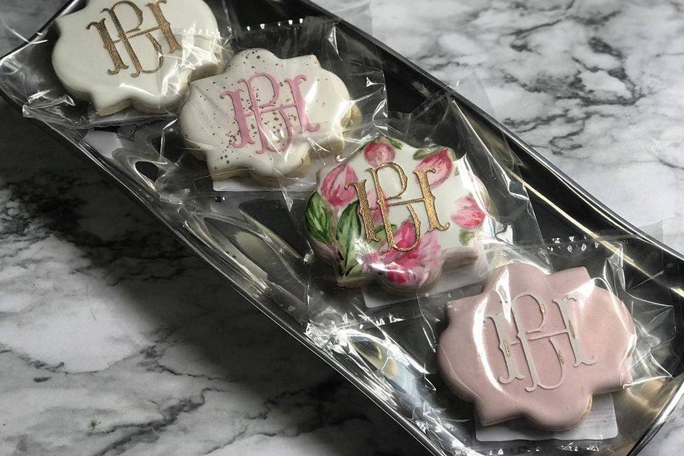 Wedding monogram cookies