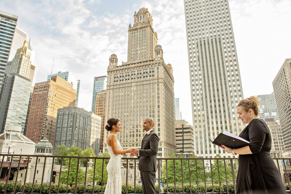 Chicago skyline elopement