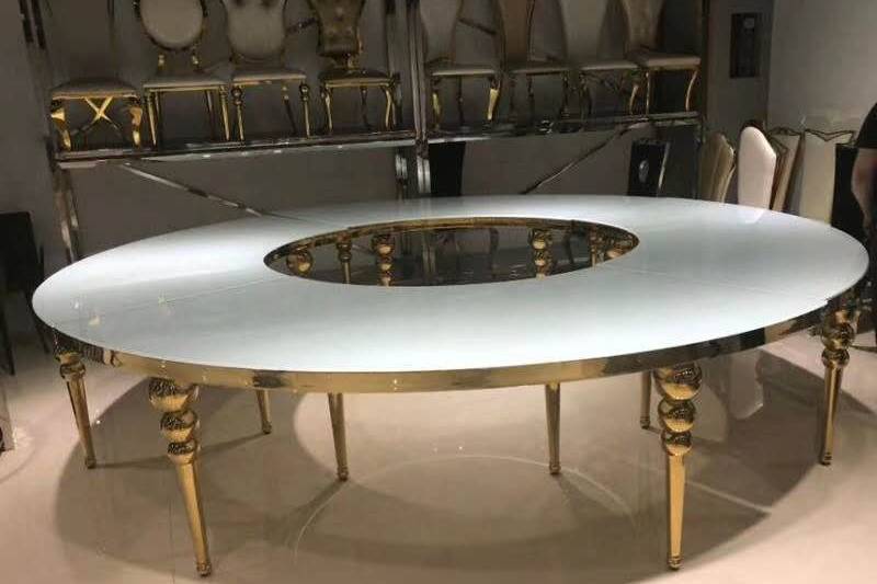 Stainlesssteel table