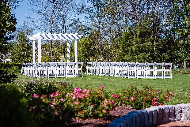 Outdoor wedding space