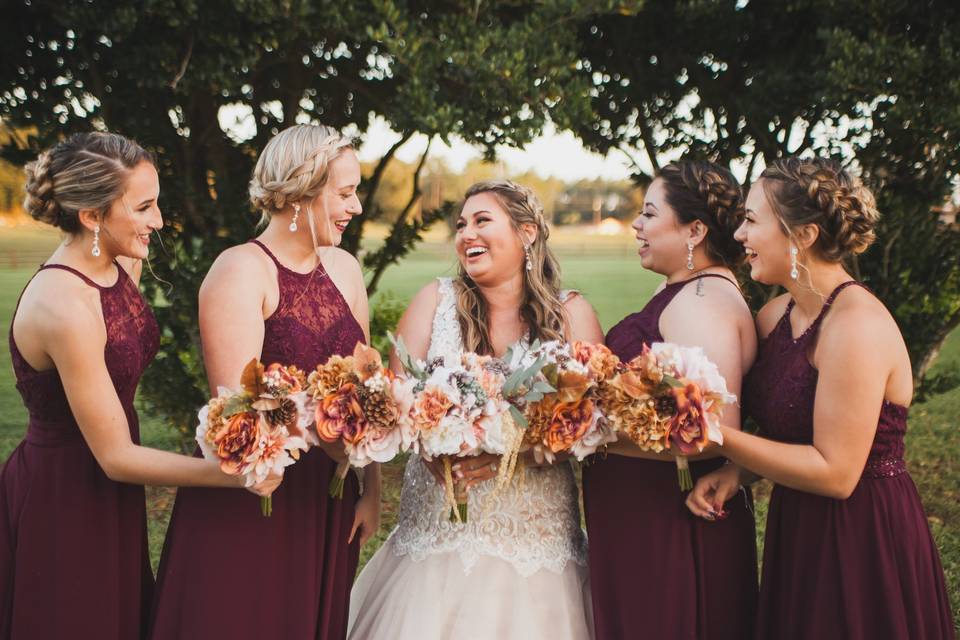 Bridal party with bouquets