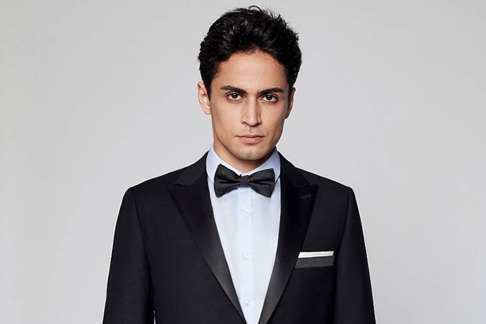 The Suit Bar Custom Clothier