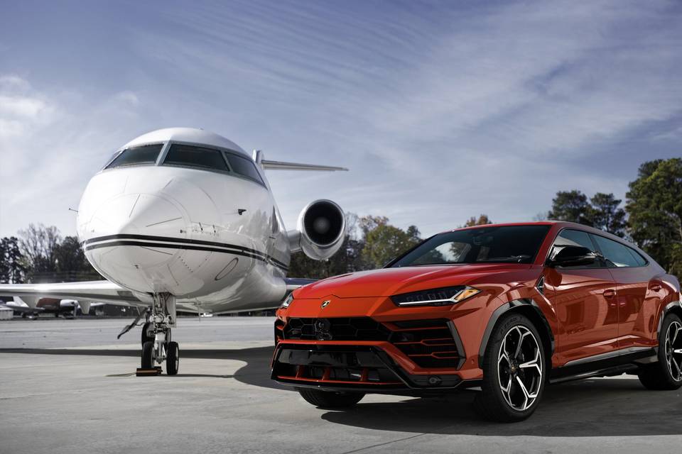 Lamborghini suv rental